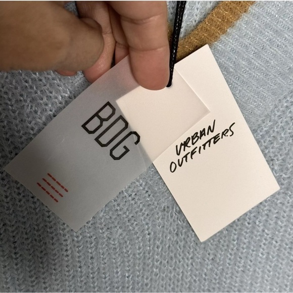 Urban Outfitters BDG Aden‎ Fuzzy Striped Sweater Vest Women's Size Small $59 - Picture 3 of 12